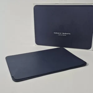 Apple Leather Sleeve – MacBook Air & Pro 13″ – Midnight Blue